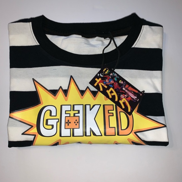Striped Tee T Shirt Geeked - Picture 2 of 5